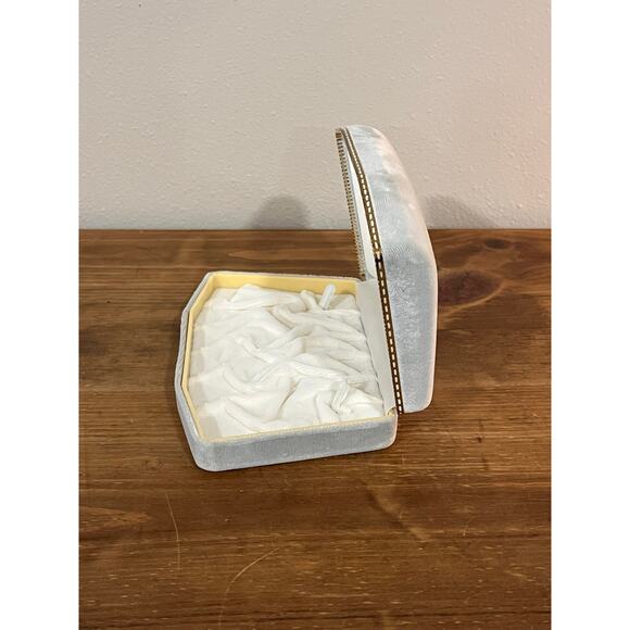 Vintage Japan Jewelry Travel Case Kanaya Brand Velvet Box Satin Interior - Picture 8 of 12